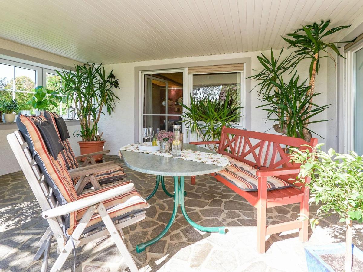 Nice Flat With Sauna Covered Terrace Garden And Tree House For Children Zandt Bagian luar foto